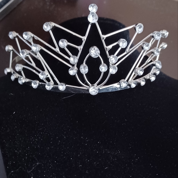 Accessories - Crystal silver tiara